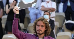 Heroické finále Roland Garros odohral po tragickej strate: Tsitsipas prišiel o milovanú osobu