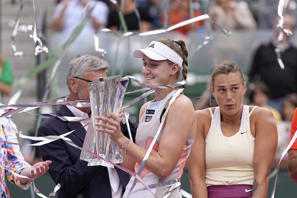 Jelena Rybakinová, WTA Indian Wells, Trofej