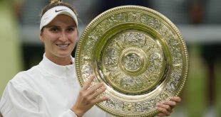 Markéta Vondroušová, Trofej, Wimbledon 2023