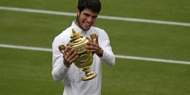 Carlos Alcaraz, Víťaz, Trofej, Wimbledon 2023