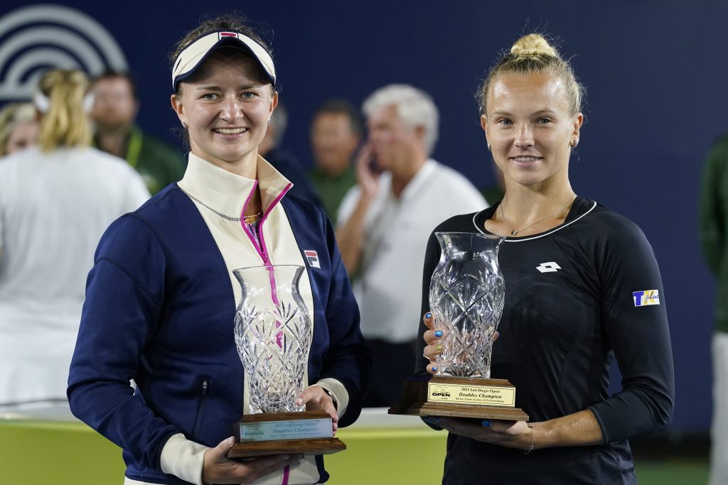 Barbora Krejčíková, Kateřina Siniaková, WTA San Diego, Štvorhra, Trofej