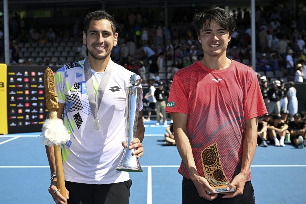 Alejandro Tabilo, ATP Auckland, Trofej, Taro Daniel