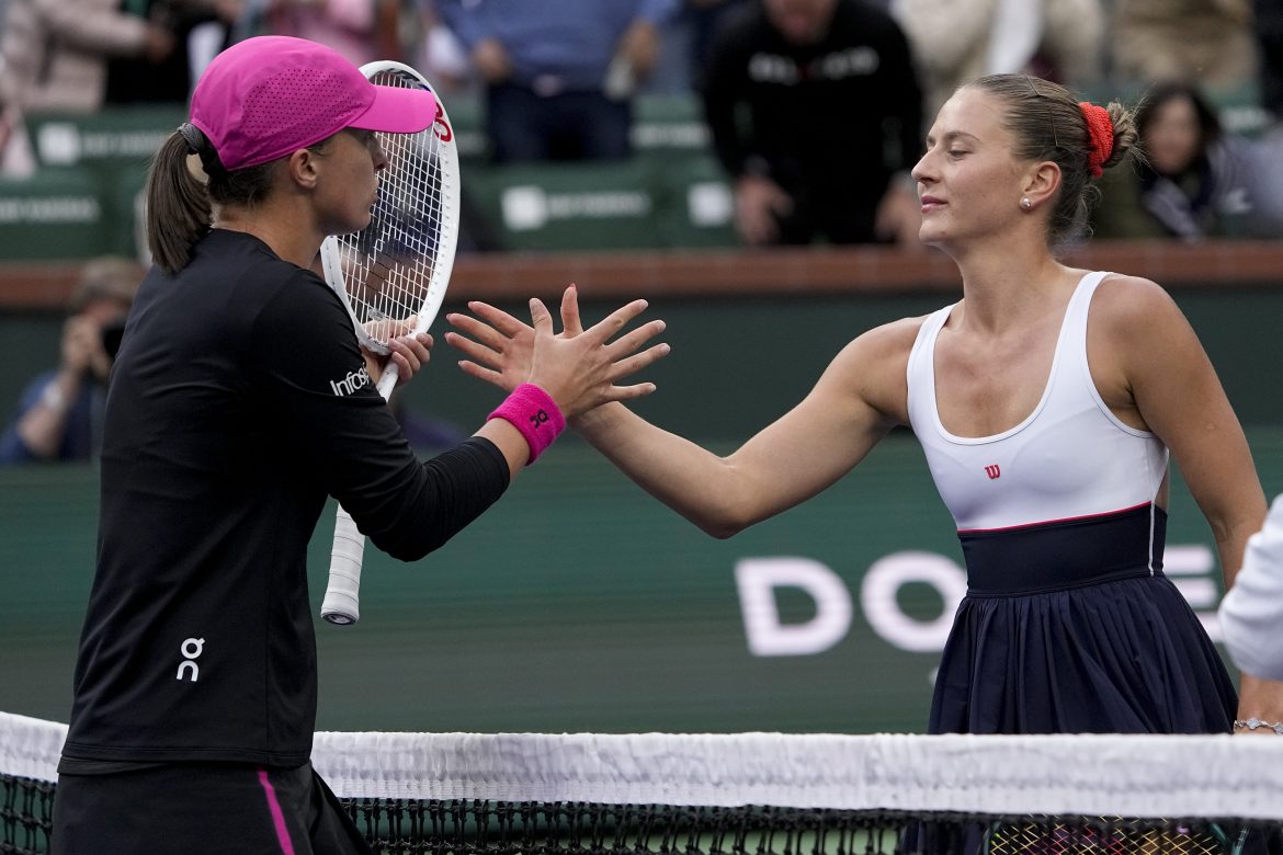 Iga Swiateková, Marta Kosťuková, WTA Indian Wells