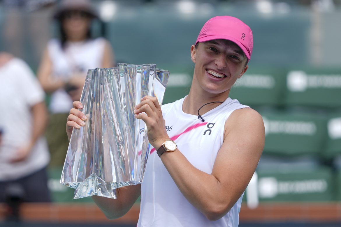 Iga Swiateková, Trofej, WTA Indian Wells, BNP Paribas Open