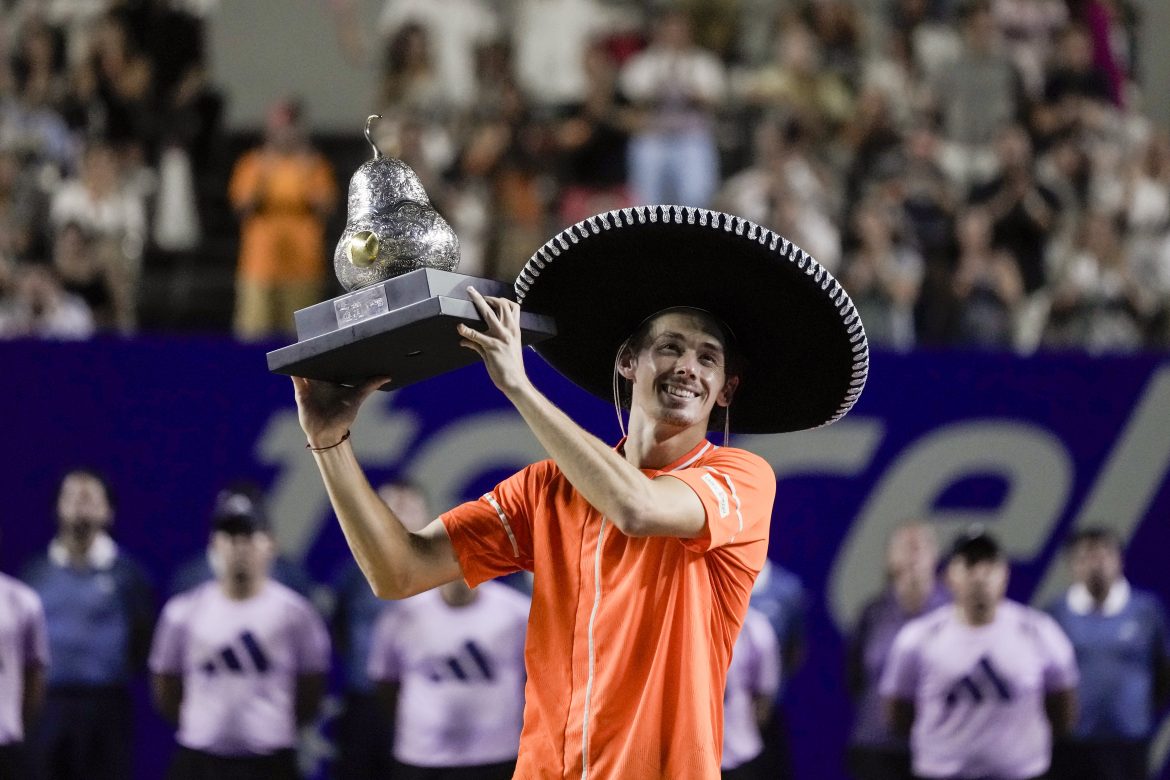 Alex De Minaur, Trofej, ATP Acapulco