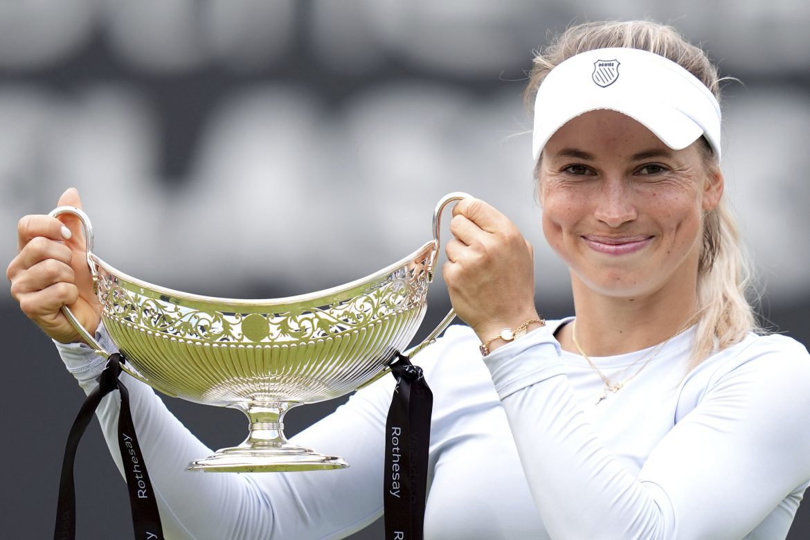 Julia Putincevová, WTA Birmingham, Trofej
