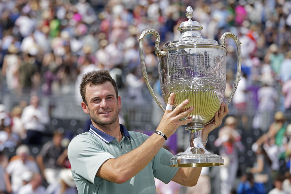 Tommy Paul, Trofej, ATP Queen´s Club, Londýn