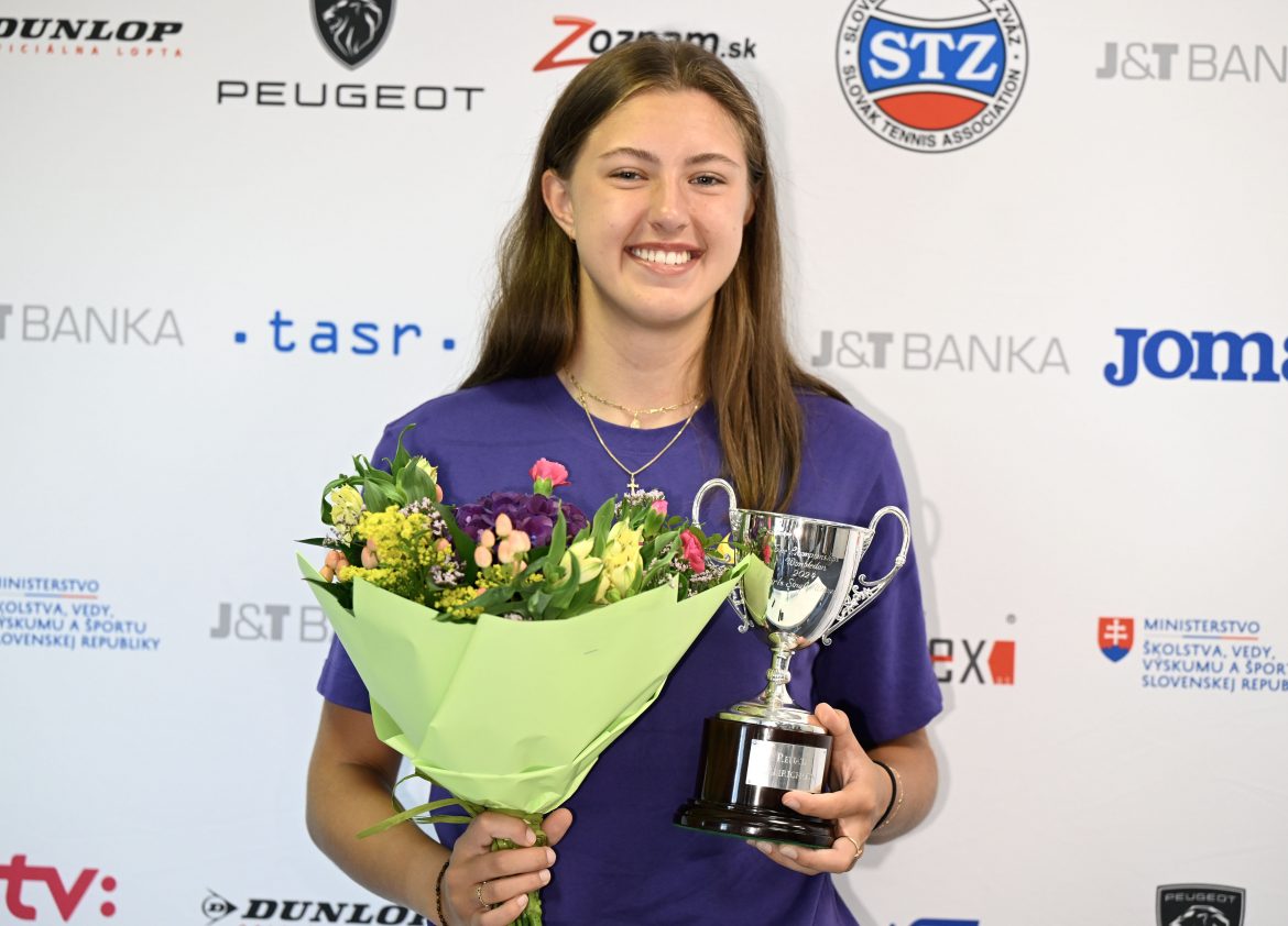 Renáta Jamrichová, Trofej, Wimbledon 2024