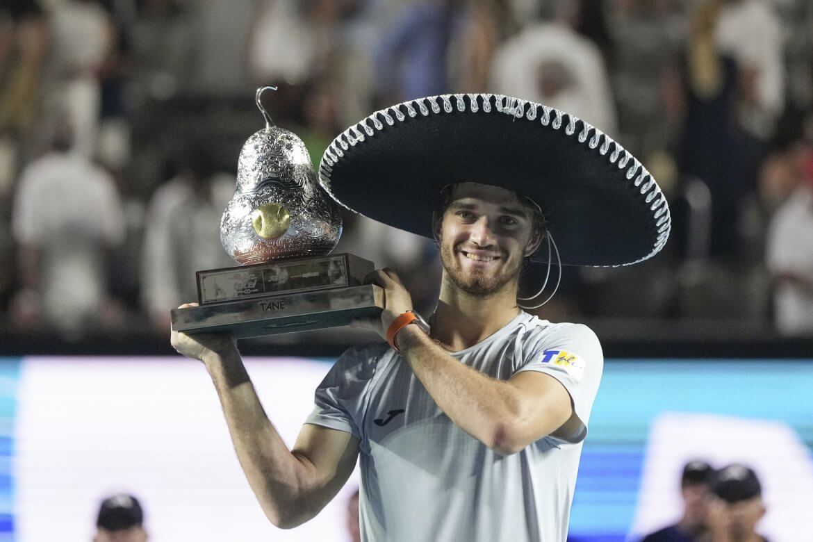 Tomáš Macháč, ATP Acapulco, Trofej
