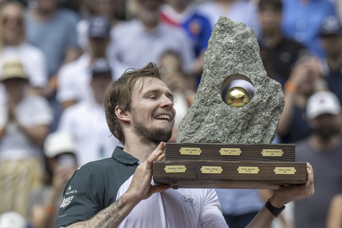 Alexander Bublik, Trofej, ATP Gstaad