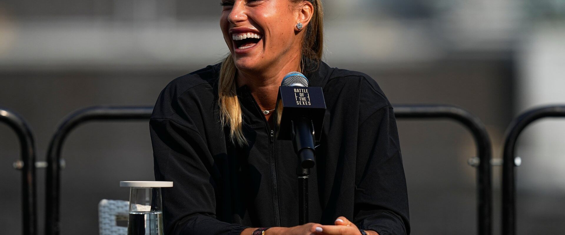 Aryna Sabalenková, Súboj pohlaví