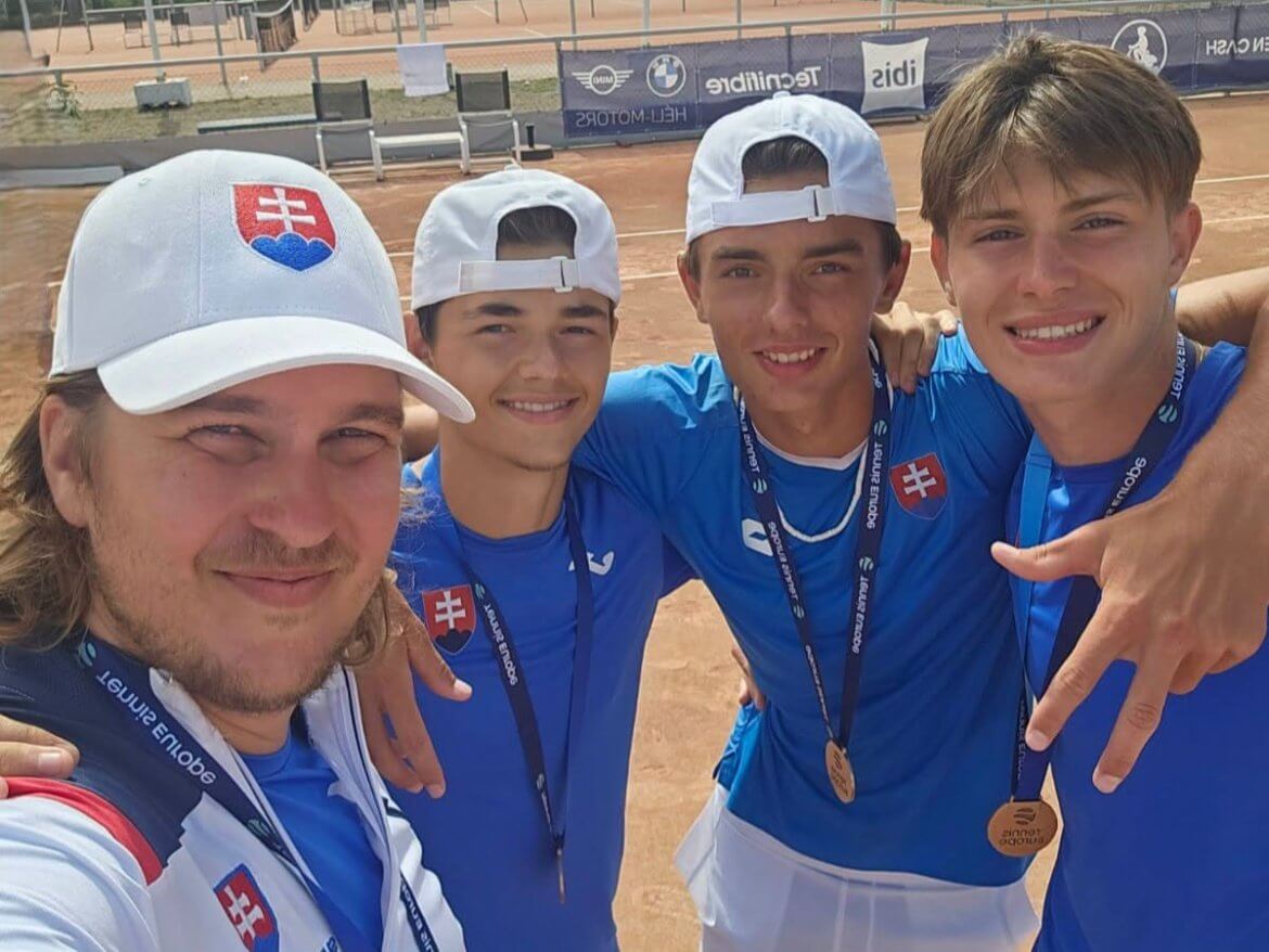 Leon Sloboda, Marko Bekéni, Lukáš Lacko, Matúš Petráško